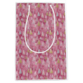 繊細な木のモチーフを赤面背景 ミディアムペーパーバッグ (正面)