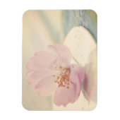 繊細な柔らかいピンクのさくらんぼ花 マグネット (縦)