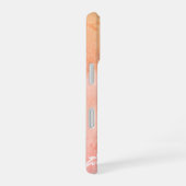 繊細な桃と白の花 iPhone 16ケース (右側面)