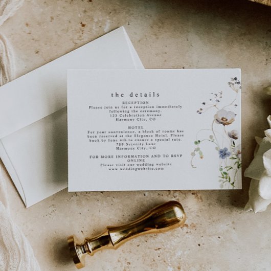 繊細な水色のフローラ結婚の詳細 エンクロージャーカード