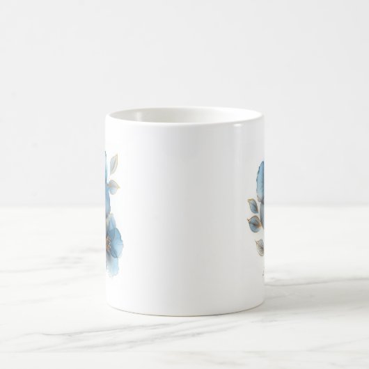 繊細な水色ほこりっぽい青と金ゴールドの花 コーヒーマグカップ (中央)