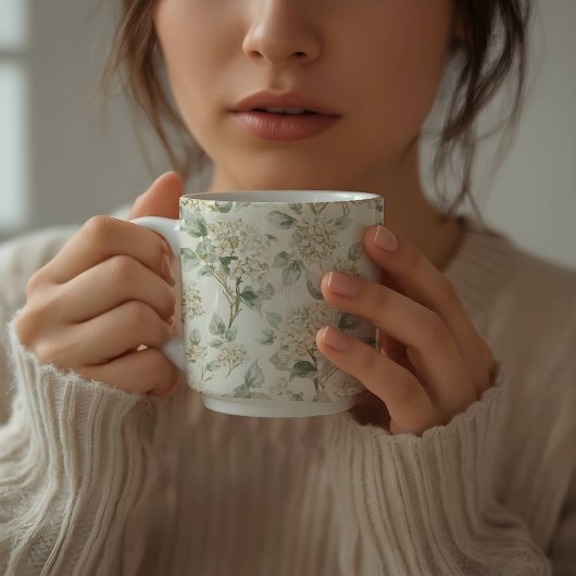 繊細な白いアジサイの花柄 コーヒーマグカップ