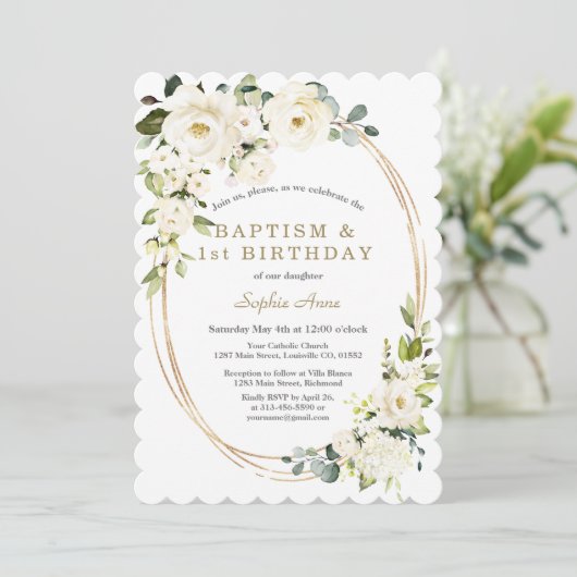 繊細な白い花女の子1歳の誕生日バプテスマ 招待状 (スタンド正面)