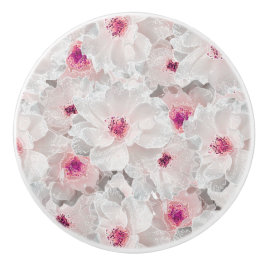 繊細な白とピンクのフローラ セラミックノブ