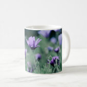 繊細な紫の花 コーヒーマグカップ (正面右)