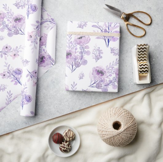 繊細な紫色の水色の花 ラッピングペーパー (クラフト)