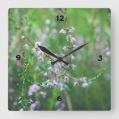 繊細な紫色の野花 スクエア壁時計 (正面)