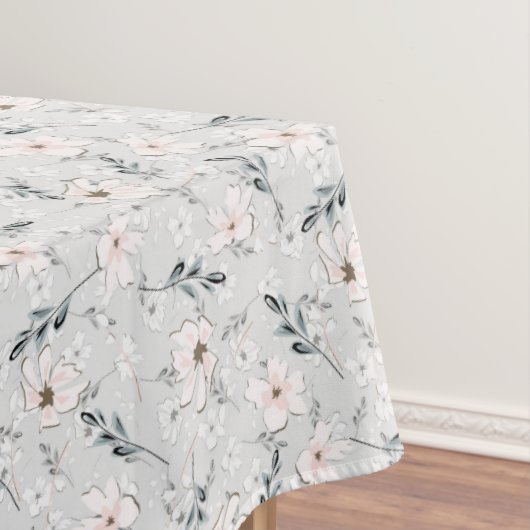 繊細な花の模様。 テーブルクロス (インサイチュ)
