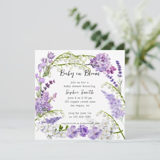 繊細な薄紫と紫の花模様赤ちゃんシャワー 招待状 (スタンド正面)