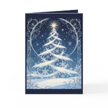 繊細な装飾のクリスマス・ユール・ツリー