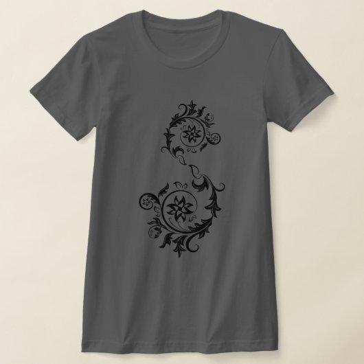 繊細な装飾の曼荼羅フラワースワールデザイン Tシャツ (レイダウン)