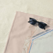 繊細な貝殻のメダリオン、カスタムネーム ビーチタオル (インサイチュ)