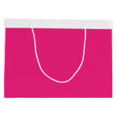 繊細な赤いバラの花びらに囲まれた鮮やかな赤いバラ ラージペーパーバッグ (裏面)