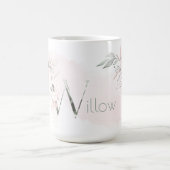 繊細な赤面ピンクローズモノグラム文字W コーヒーマグカップ (中央)