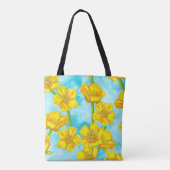 繊細な黄色のバターカップが雲に トートバッグ (裏面)