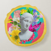 繊細。コラージュと石膏頭像の孤立像 ラウンドクッション (裏面)