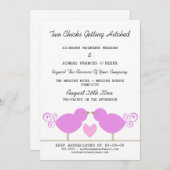 繋がれたレズビアンの結婚式を得ている2羽のひよこ 招待状 (正面/裏面)