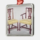 織り交ぜられたsplatの背部が付いている椅子を、食事します メタルオーナメント (左)