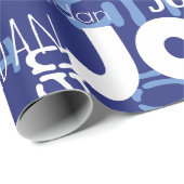 繰り返し名モダンの青い白いフォントパターン ラッピングペーパー (ロールコーナー)