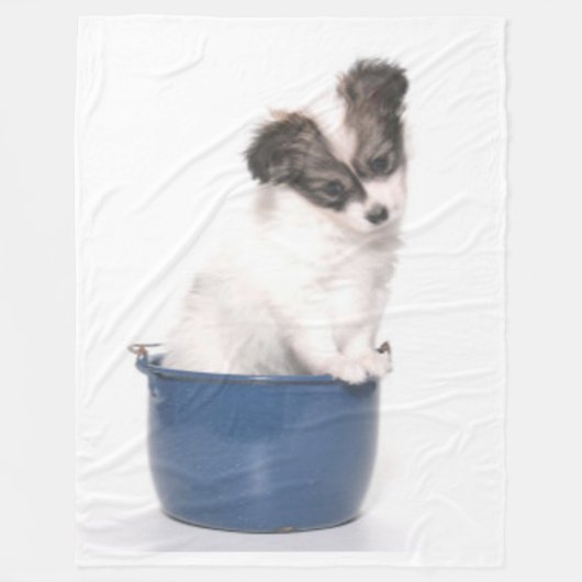 缶詰の子犬 フリースブランケット (正面)