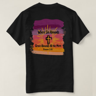 罪が増すところに恵みはさらにあふれる 十字架と夕焼け Tシャツ