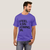 罪悪感が押し寄せてくる Tシャツ (正面フル)