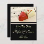 置かれる結婚式のハート セーブザデート (正面/裏面)