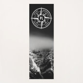 羅針星エンブレムモノグラムのドラマチックな山 ヨガマット (正面)