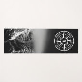 羅針星エンブレムモノグラムのドラマチックな山 ヨガマット (正面(横))