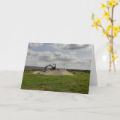 羊と掘り人、ノースヨークシャー州。ブランク カード (黄色い花)