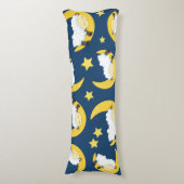 羊のパターン，眠っている羊，月，星 ボディピロー (正面縦)