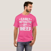 羊の動物の羊の愛におもしろい容易に気を取られる Tシャツ (正面フル)