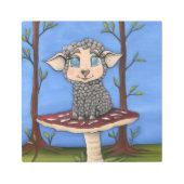 羊の赤ちゃんがきのこに乗ってる メタルプリント (正面)