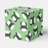 羊の赤ちゃんシャワーグリーン フェイバーボックス (裏面サイド)