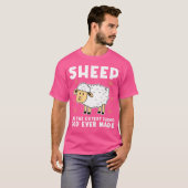 羊は神がこれまで羊を飼った中で一番可愛い物である Tシャツ (正面フル)