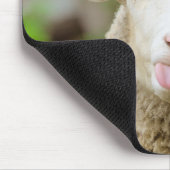 羊は舌を出す マウスパッド (コーナー)