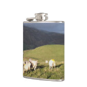 羊 フラスク (左)