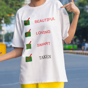 美おもしろいしく愛し頭が切れるた彼女 Tシャツ