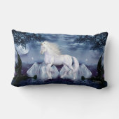 美しいのユニコーンのアメリカ人のMoJoの白い枕 ランバークッション (裏面)