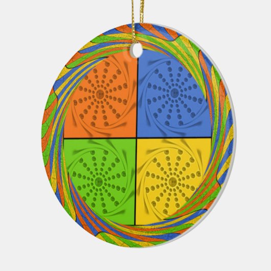 美しいはっきりしたエジプト柄:目まいがするデザイン セラミックオーナメント (左)