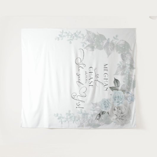 美しいアイスブルーとホワイトローズのアーチ タペストリー (正面(横))