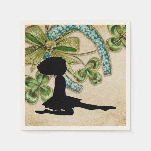 美しいアイリッシュダンサー、シャムロックと馬蹄形 スタンダードカクテルナプキン (正面)