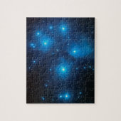美しいアクアブルーのプレアデス星団の天体写真 ジグソーパズル (縦)