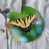 美しいアゲハチョウの花のかわいらし蝶 缶バッジ (インサイチュ)