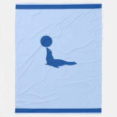 美しいアシカとボール フリースブランケット (正面)