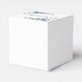 美しいアッシュブルーの花柄ベビーシャワー フェイバーボックス (裏面サイド)