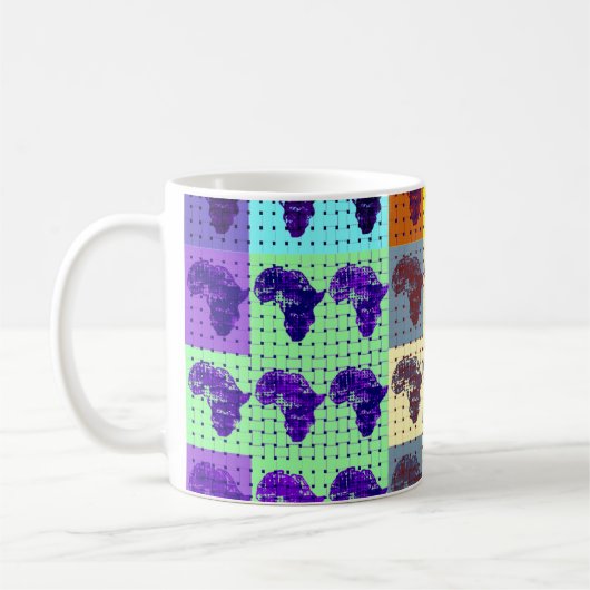 美しいアフリカの地図パッ市松模様にパアート民族 コーヒーマグカップ (左)