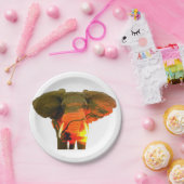 美しいアフリカゾウがセレンゲティに ペーパープレート (パーティー)