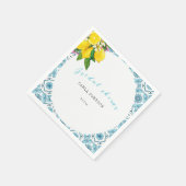 美しいイタリアのタイルとライムグリーンの色調が調和する素敵な結婚前お披露目パーティー スタンダードカクテルナプキン (角)