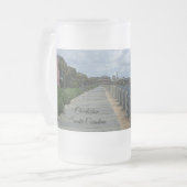 美しいウォーターフロントウォークウェイフロストマグ フロストグラスビールジョッキ (正面左)